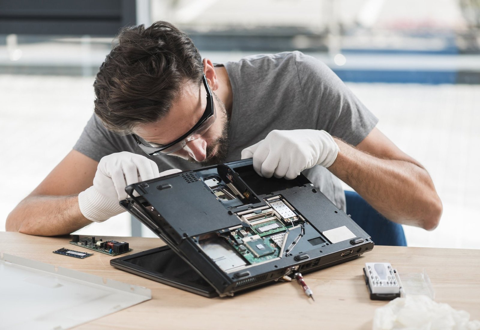 Laptop Repair &amp; Diagnostics Service